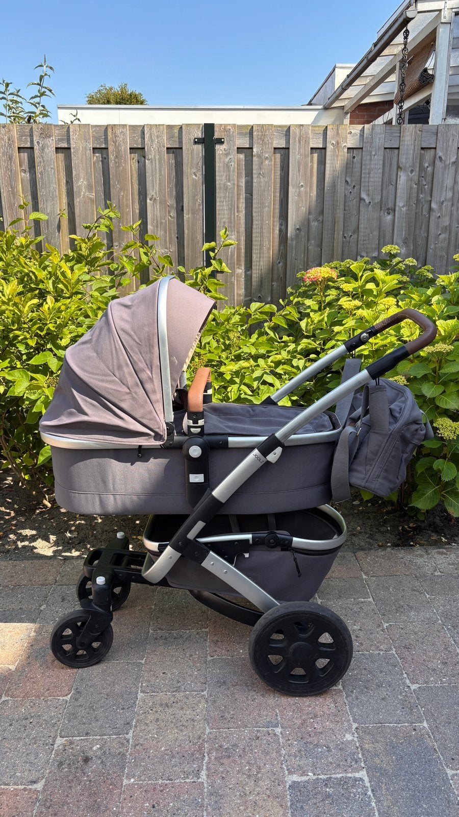 Joolz Geo 2 kinderwagen met reiswieg en accessoires, Kinderen en Baby's, Kinderwagens en Combinaties, Zo goed als nieuw, Combiwagen