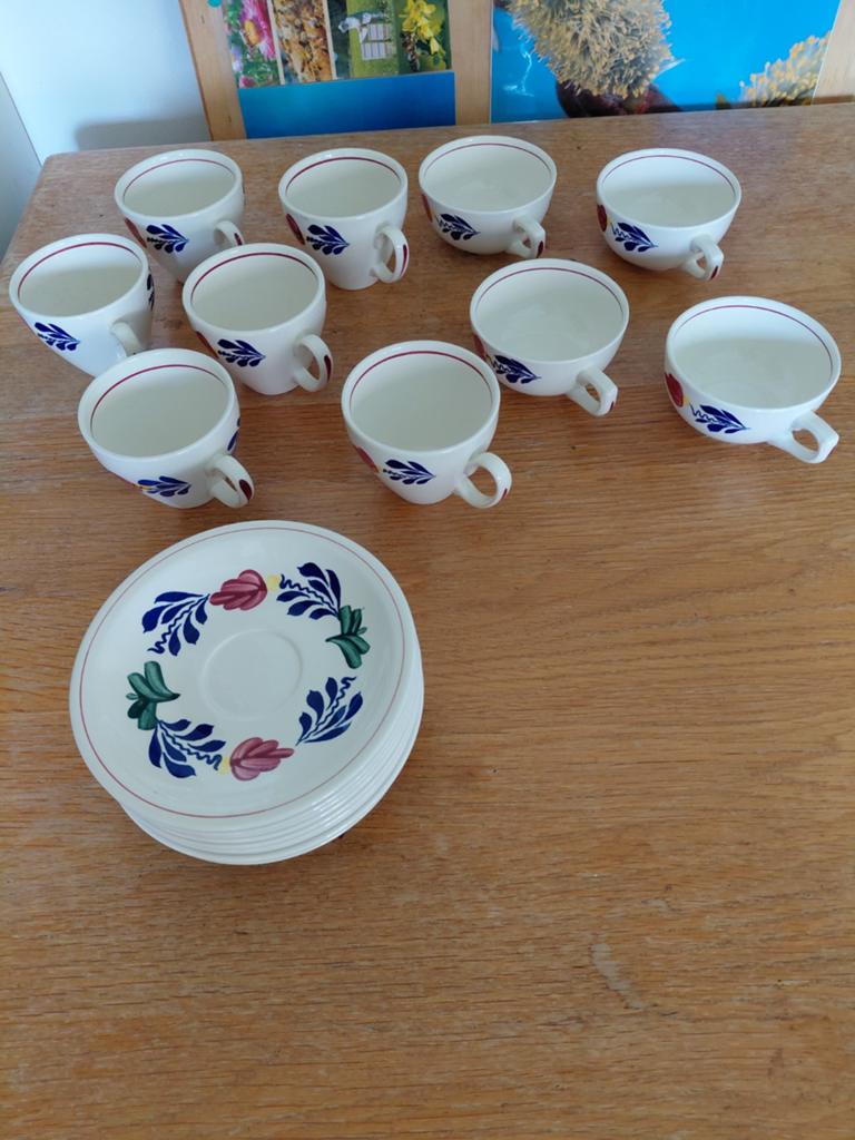 Boerenbont koffie mokken en thee kopjes met schotels, Ophalen, Zo goed als nieuw, Overige stijlen, Kop(pen) en/of Schotel(s)