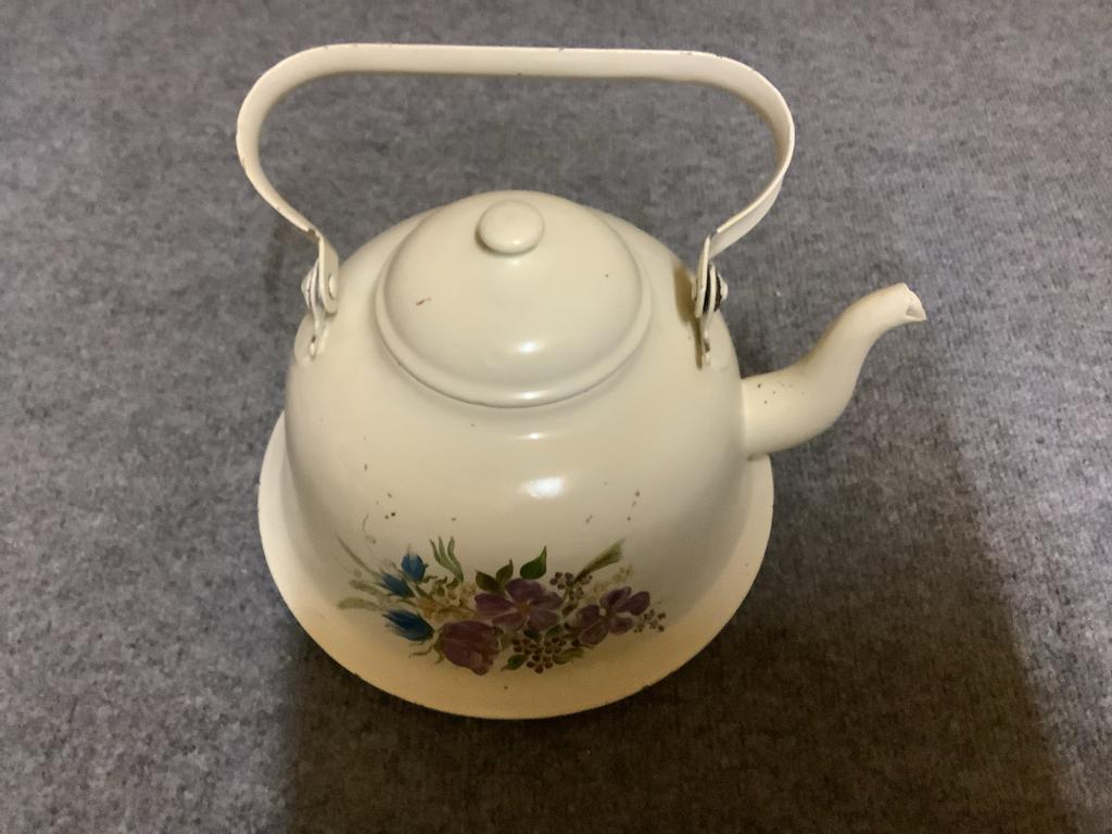 Vintage Handbeschilderde Waterketel - Crème met Bloemen, Antiek en Kunst, Antiek | Keukenbenodigdheden, Ophalen
