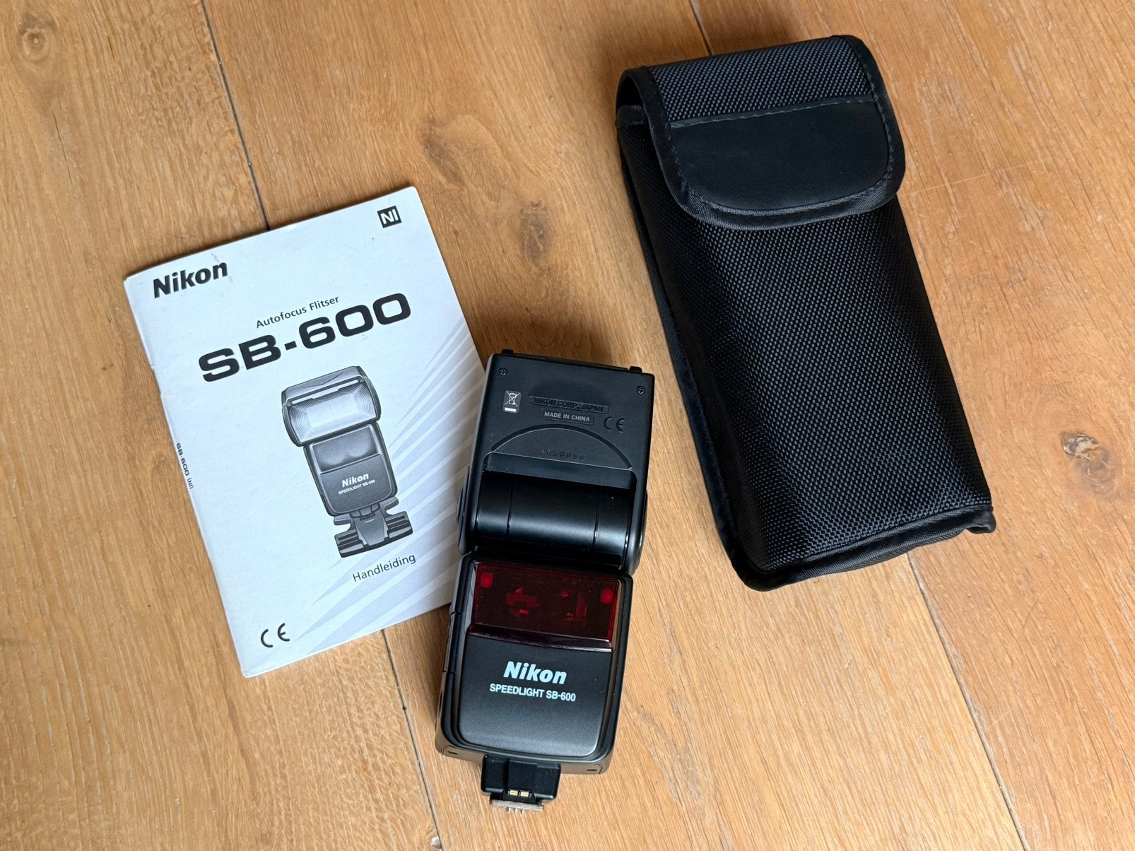 Nikon flitser Speedlght sb-600, Ophalen of Verzenden, Gebruikt, Nikon, Kantelbaar