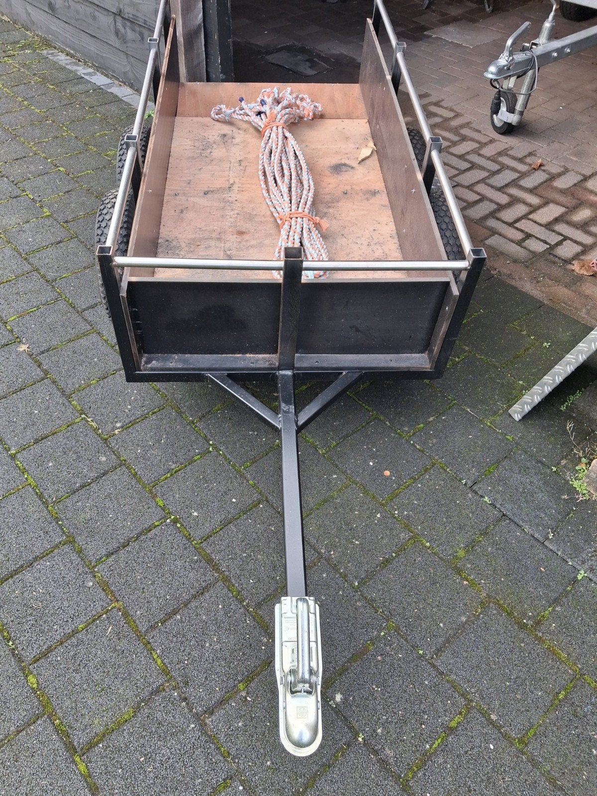 aanhanger voor tuin of zitmaaier, Ophalen, Nieuw