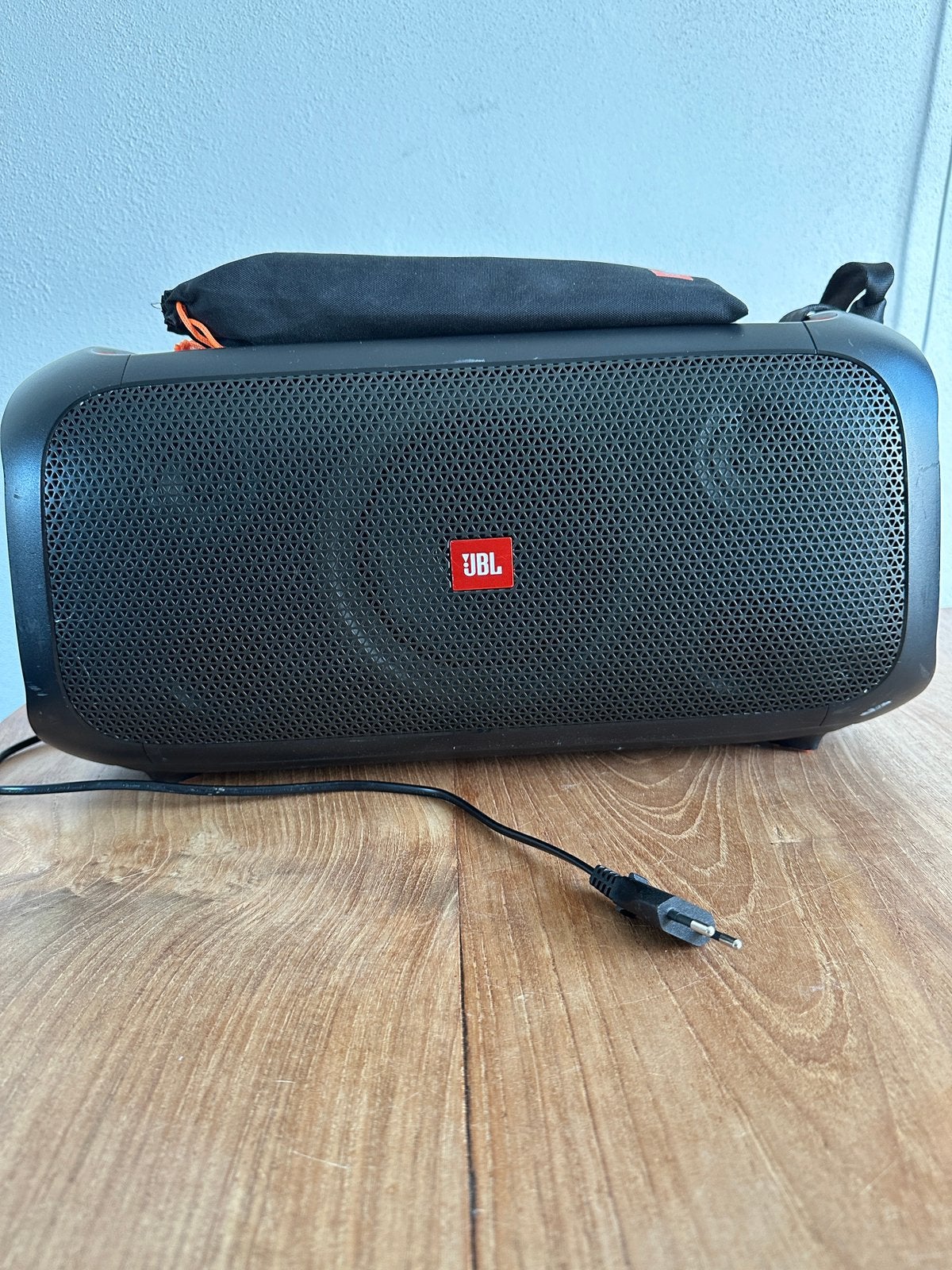 JBL Party on the go box, Ophalen, Gebruikt, Complete set