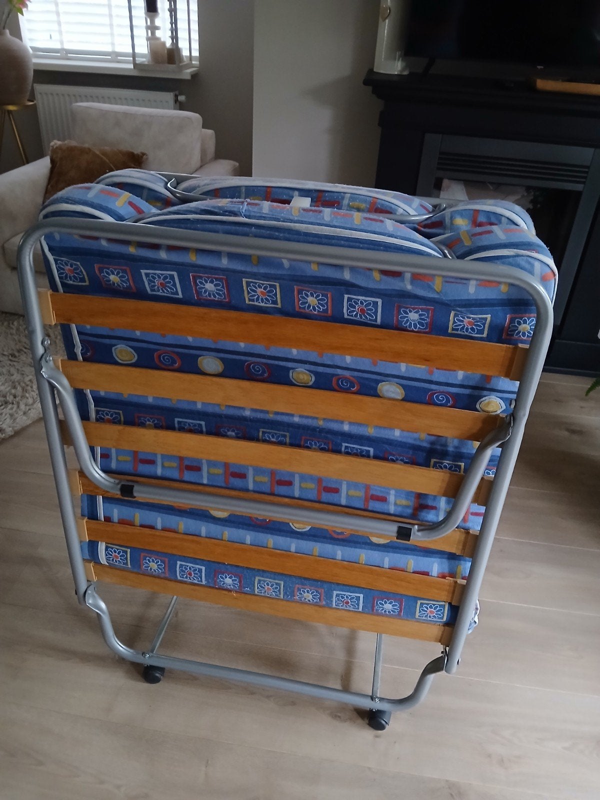 Opklapbaar logeerbed 78x185 cm met beschermhoes, Huis en Inrichting, Slaapkamer | Bedden, Ophalen, Gebruikt, 190 cm of minder