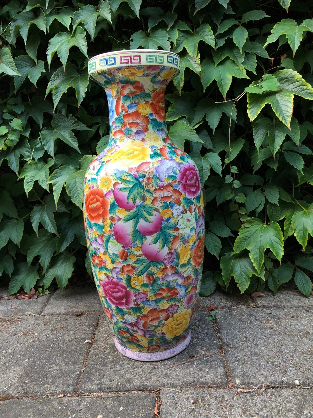 Grote Chinese vaas met kleurrijk bloemendecor, Ophalen