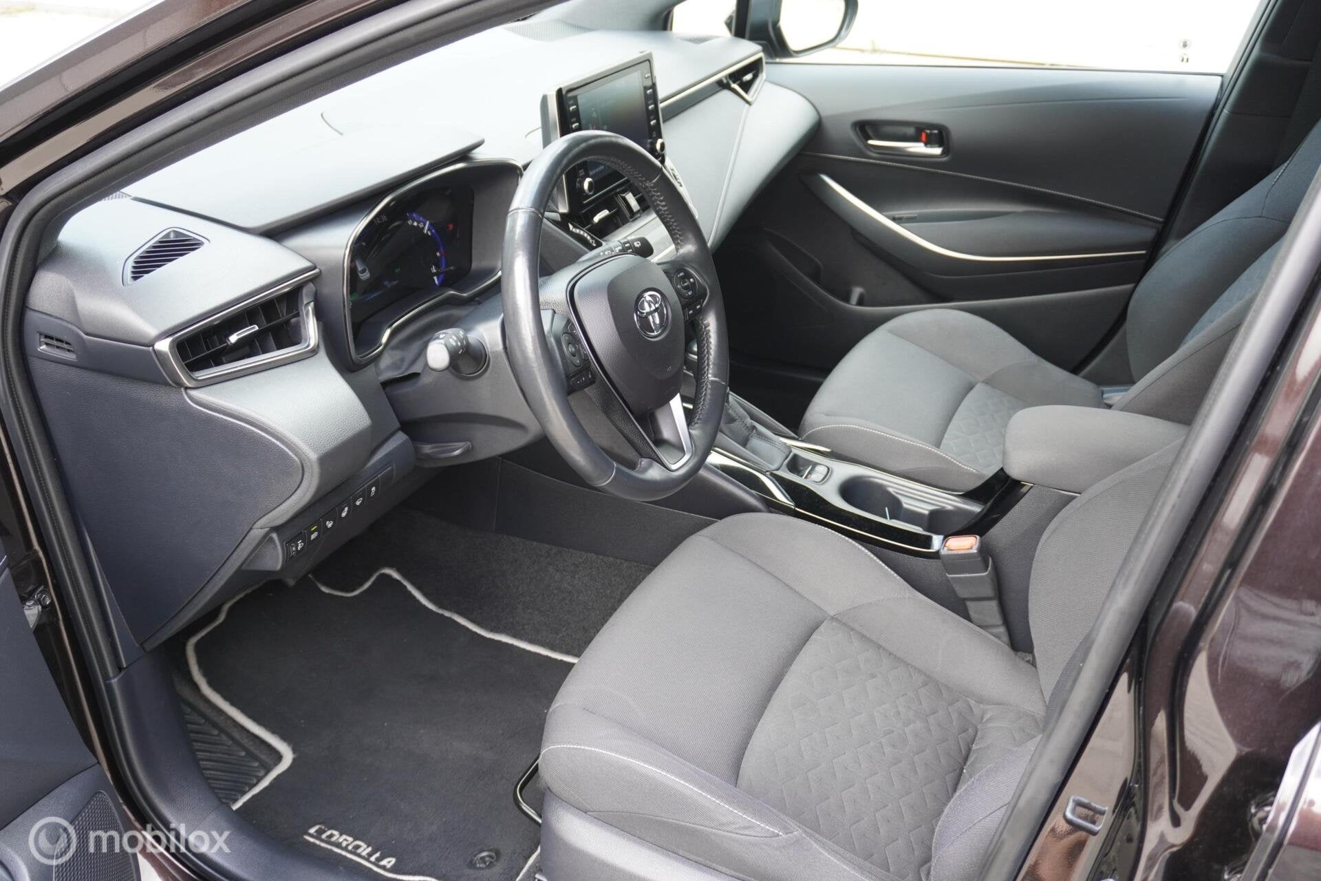 Foto 9 van Toyota Corolla Touring Sports 1.8 Hybrid 55.136 KM