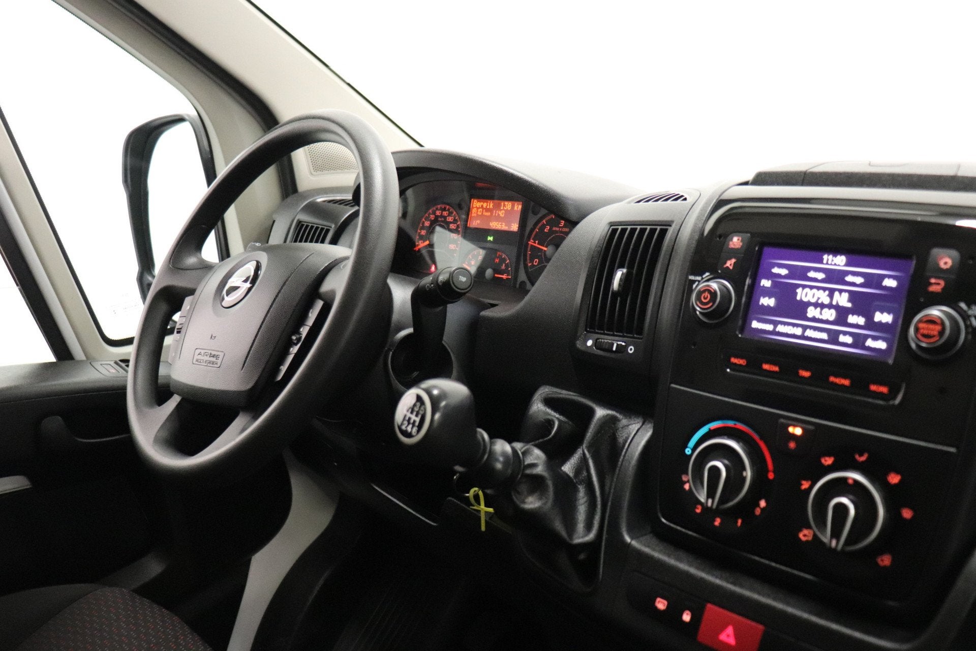 Opel Movano 2.2D L2H2 120PK EURO 6 - Airco - Cruise - € 18, Voorwielaandrijving, Stof, Gebruikt, 4 cilinders