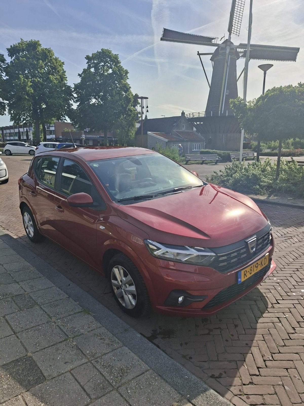 Dacia Sandero 1.0 TCe 100pk Bi-fuel GPF 2022 Rood, Voorwielaandrijving, 100 pk, Origineel Nederlands, Handgeschakeld