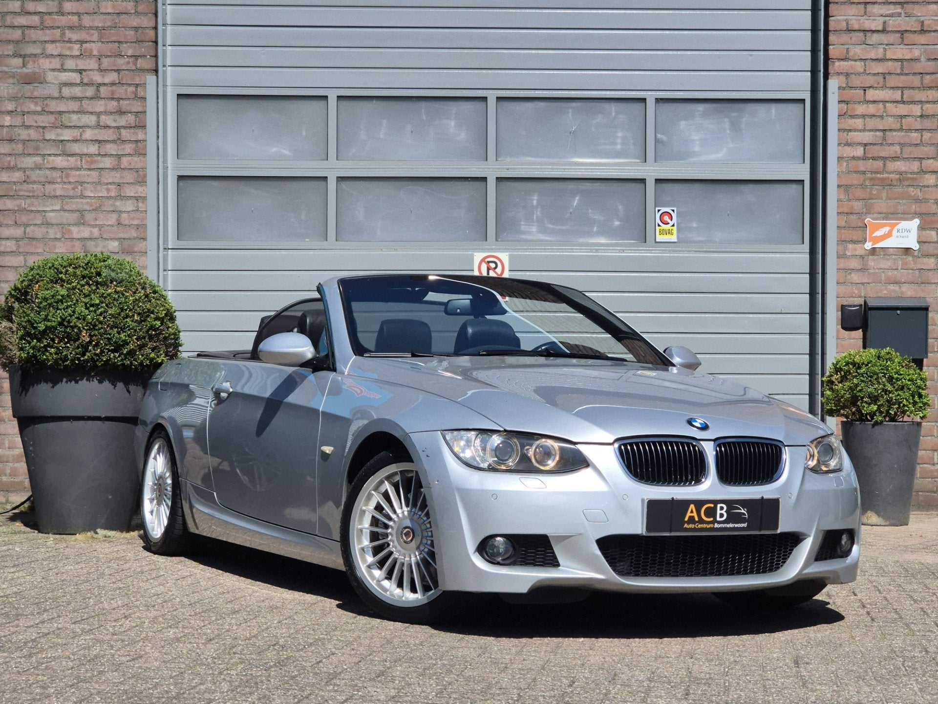 BMW 3 Serie Cabrio 325i M pakket / 6-cilinder! (bj 2008), Achterwielaandrijving, Gebruikt, Zwart, Cabriolet