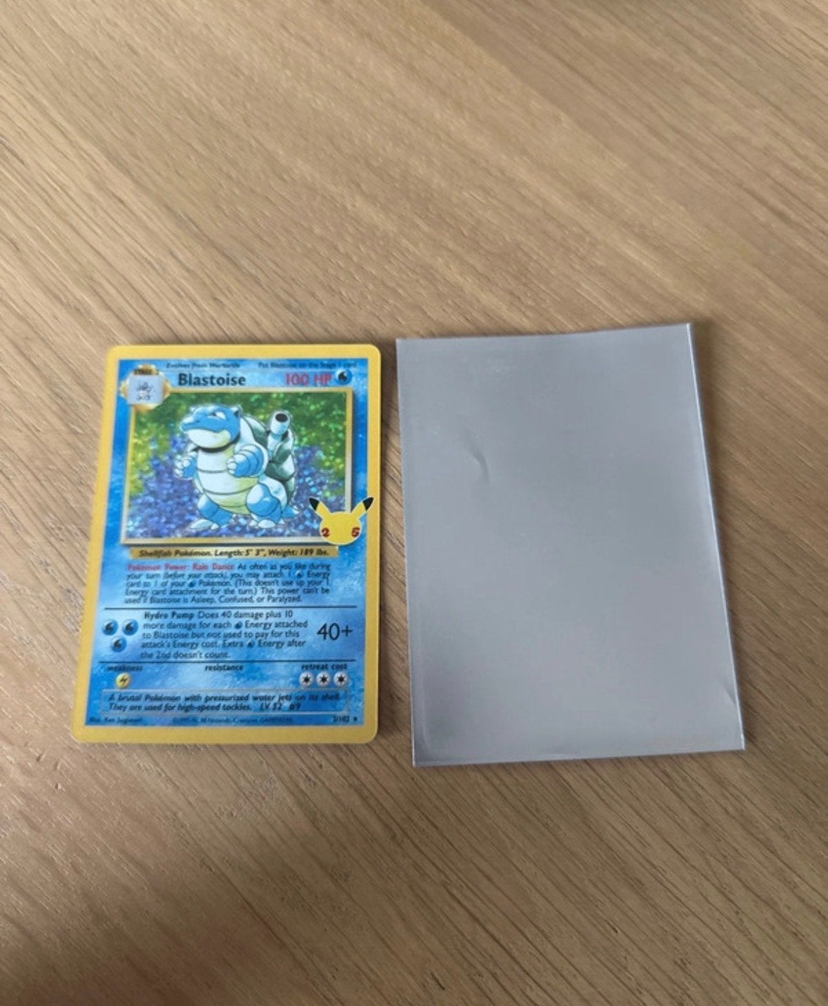 Blastoise Celebrations Pokémon Kaart - Gratis Sleeve!, Ophalen of Verzenden, Zo goed als nieuw, Losse kaart