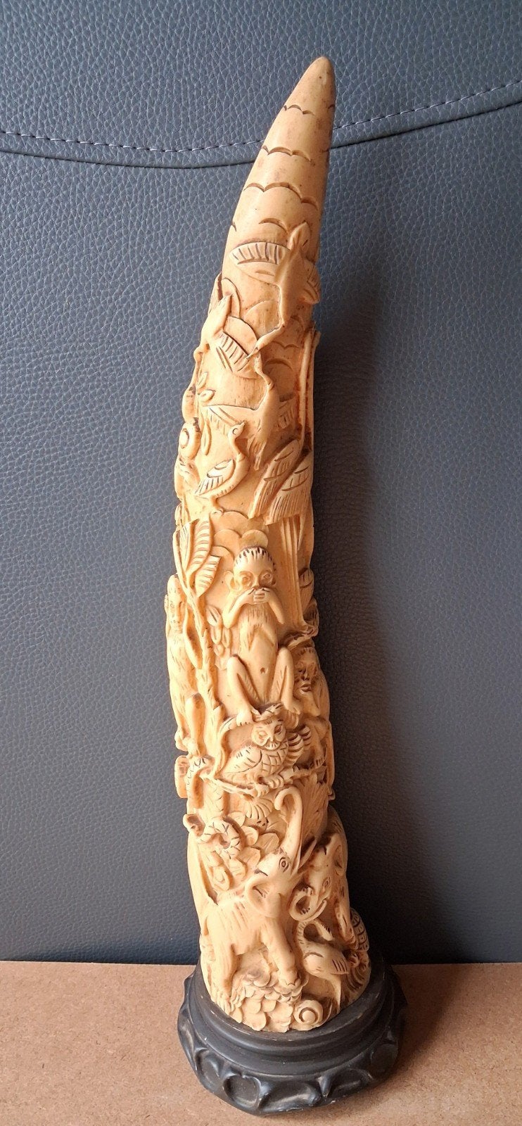 Resin, Ivorine Olifantstand, slagtand Oosters Sierwerk, Ophalen of Verzenden