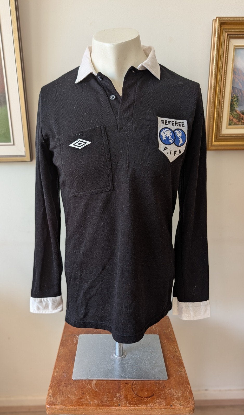 zeldzaam origineel 70/80's FIFA scheidsrechtershirt – Umbro, Ophalen of Verzenden, Buitenlandse clubs, Shirt