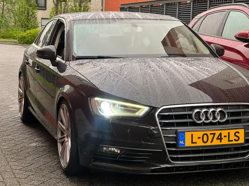 Audi A3 1.4 Tfsi COD Sedan 2013 Zwart, Auto's, Stof, Zwart, 4 cilinders, USB