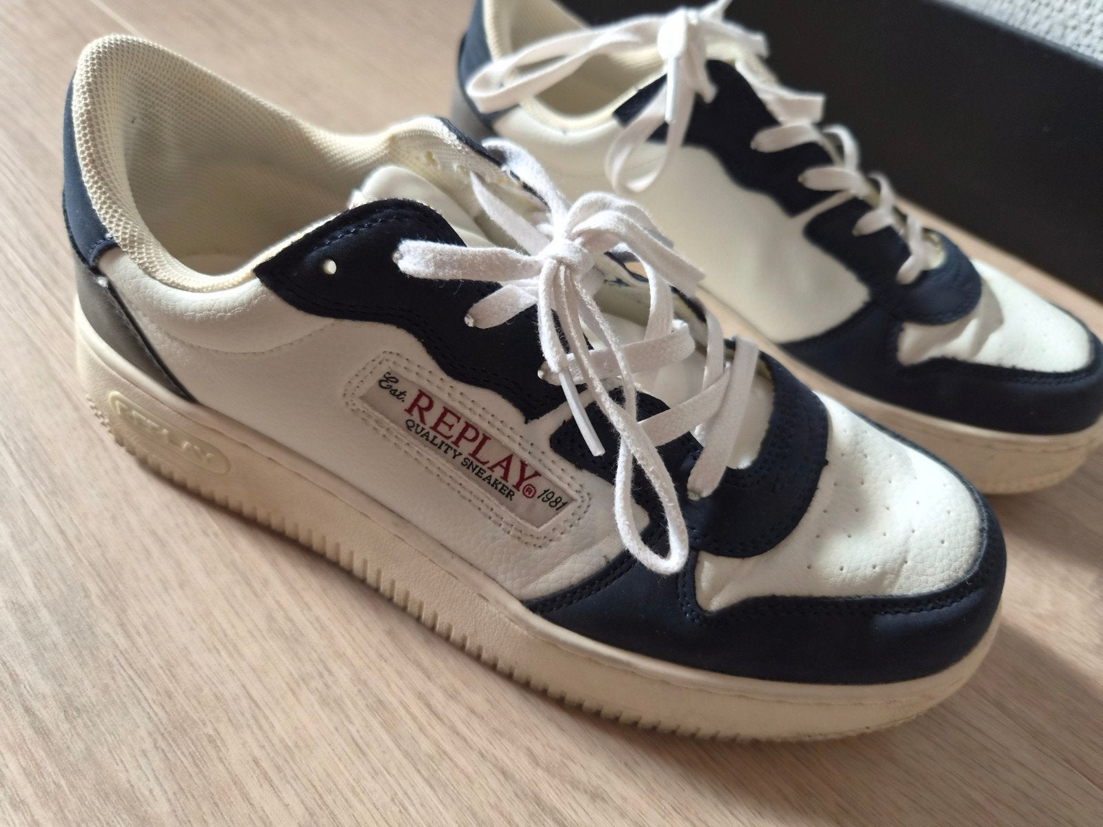 Replay Sneakers Maat 39 - Zo goed als nieuw, Wit, Replay, Ophalen of Verzenden, Sneakers of Gympen