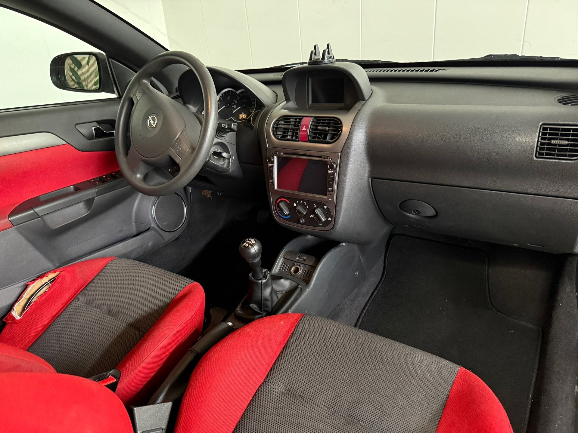 Opel Tigra TwinTop 1.8-16V Enjoy Carplay/navigatie DAK WERKT, Auto's, Opel, 125 pk, Gebruikt, 1796 cc, Origineel Nederlands