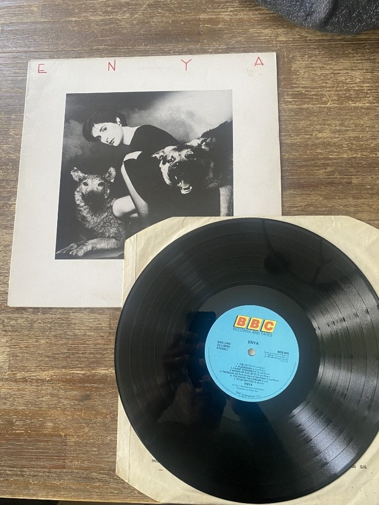 Enya – Enya, Cd's en Dvd's, Vinyl | Pop, Ophalen of Verzenden, Zo goed als nieuw, 12 inch