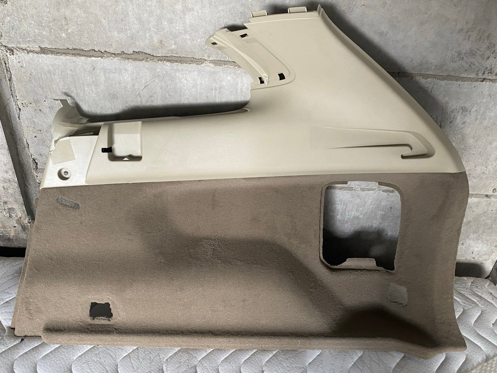 Volvo Zijbekleding M (Y413) - 0063117 RH, Ophalen, Nieuw, Volvo