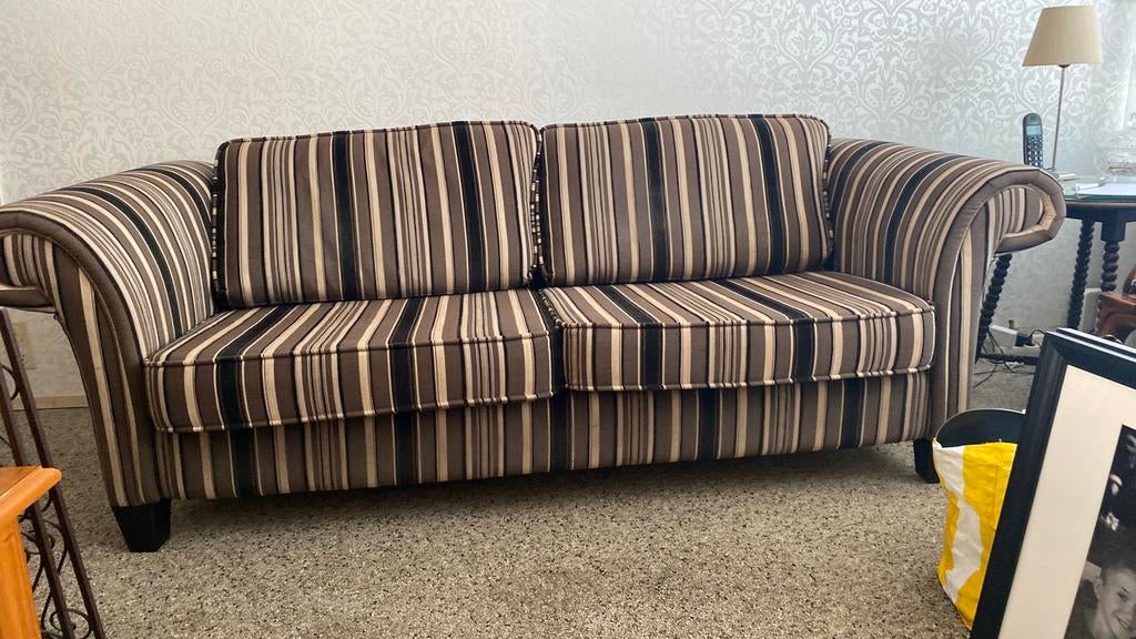 Nette bank, Huis en Inrichting, Driepersoons, 75 tot 100 cm, Ophalen of Verzenden, Zo goed als nieuw
