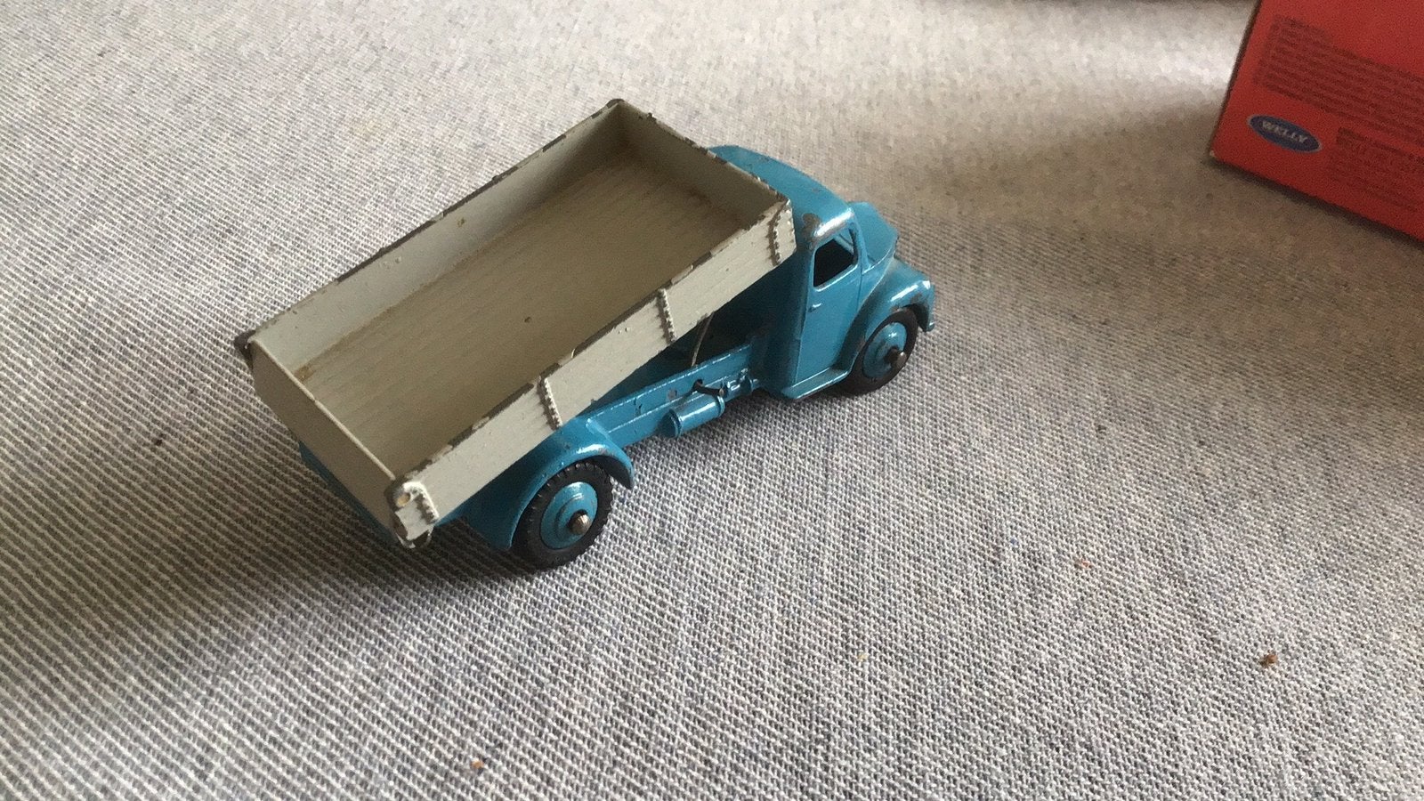 DINKY TOYS DODGE REAR TIPPING WAGON PRODUCTIE 1954-1964 OUD, Hobby en Vrije tijd, Modelauto's | 1:43, Ophalen of Verzenden, Gebruikt