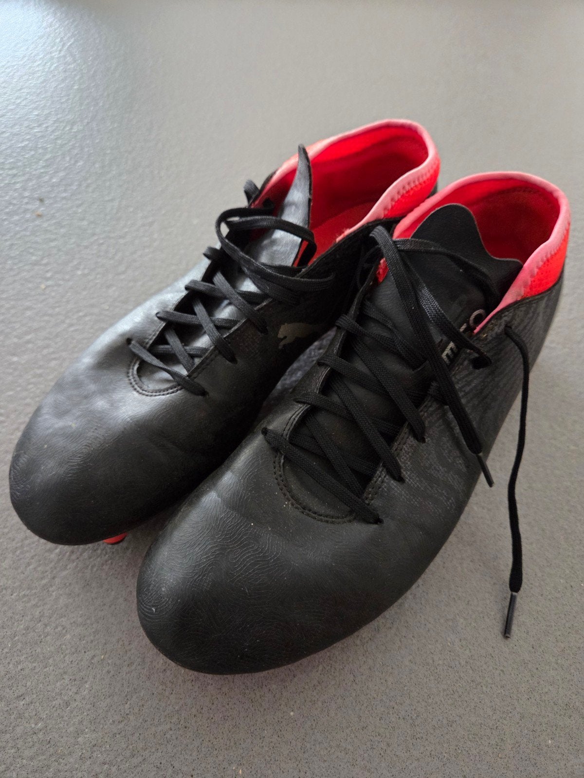 Puma voetbalschoenen maat 45 - Gebruikt, maar goed!, Ophalen of Verzenden, Gebruikt, Schoenen