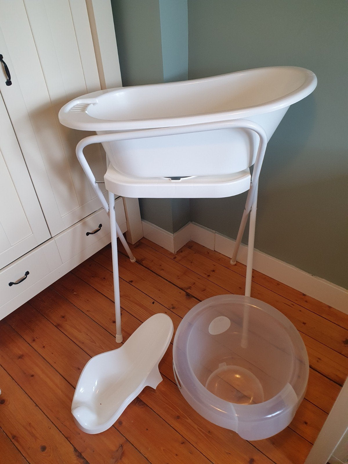 Babybad met standaard en Tummy tub, Ophalen, Gebruikt, Badje, Standaard