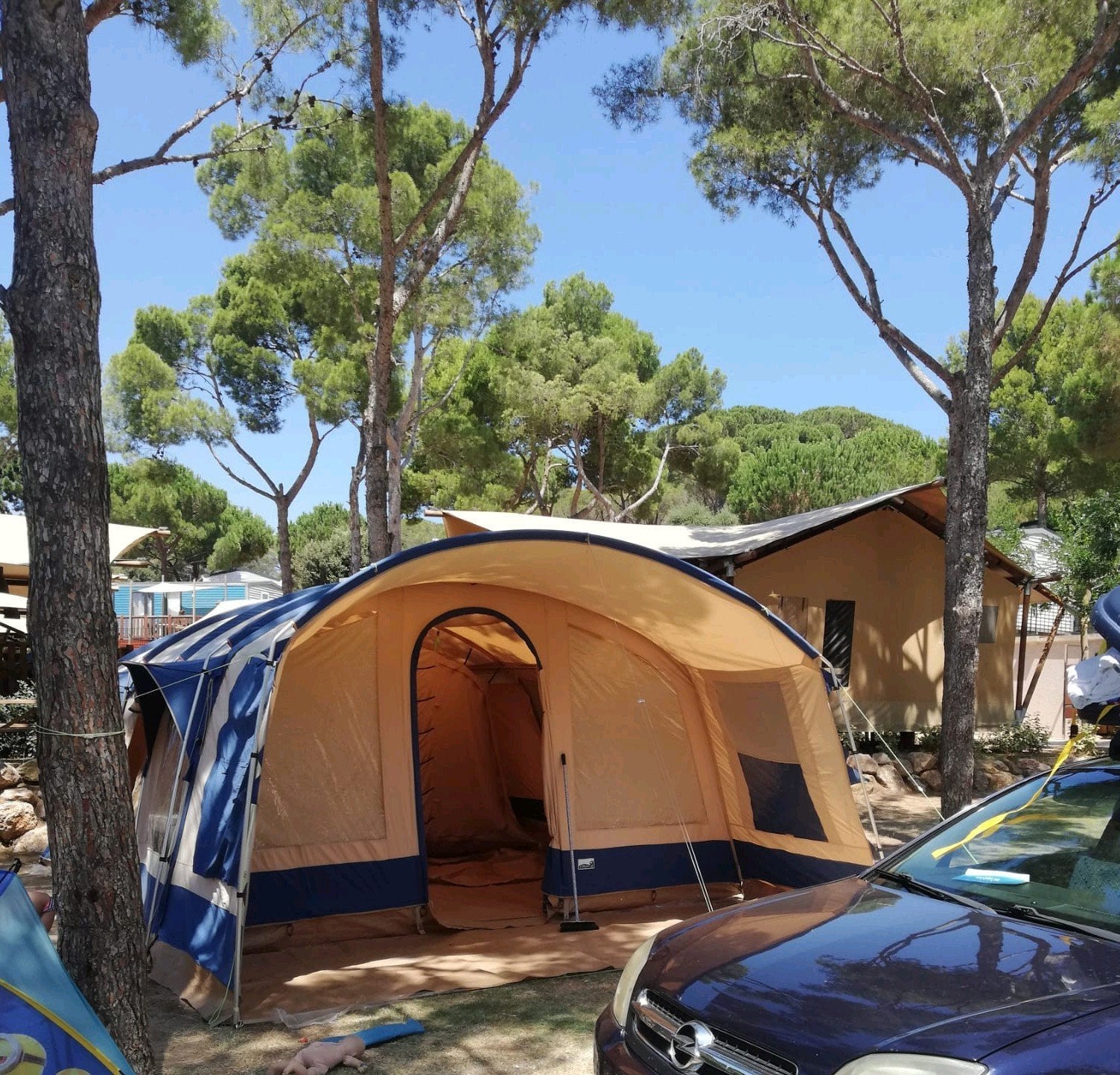 6 persoons tunneltent. De vrijbuiter., Ophalen, Gebruikt