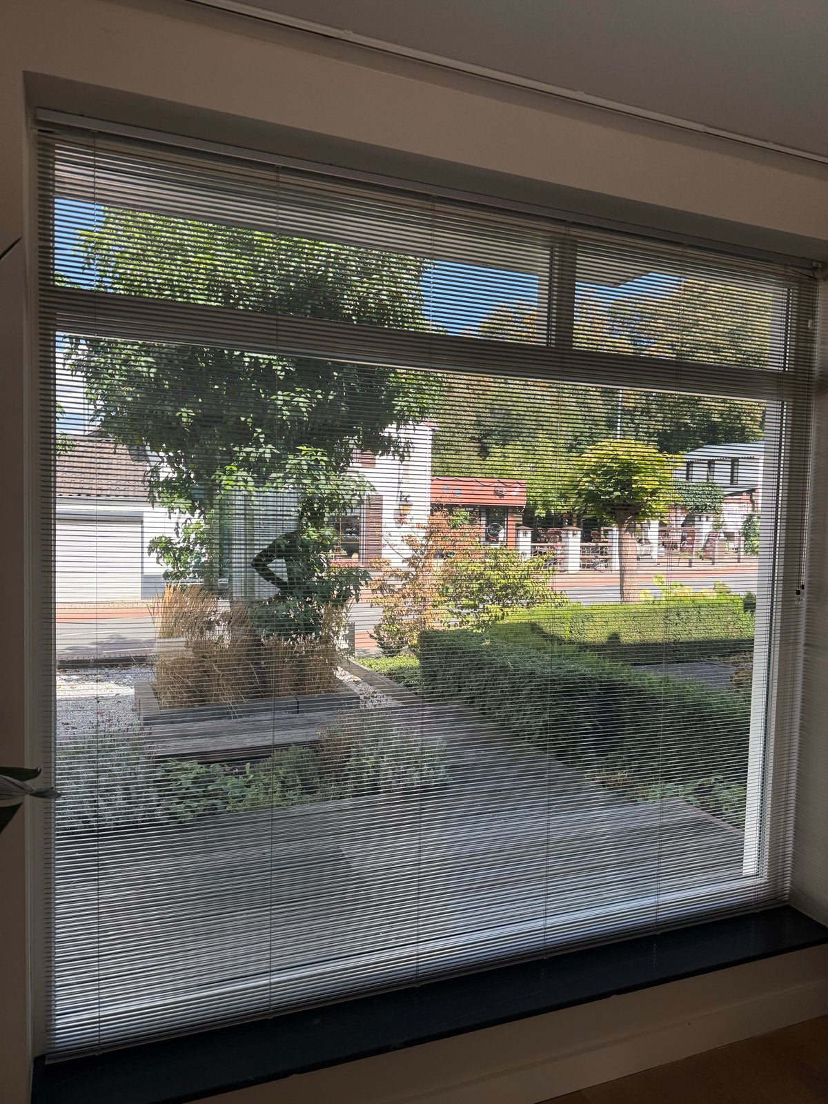 Luxaflex Jaloezie 230cm x 214cm (bxh), Ophalen, Gebruikt, Koordbediening, Grijs