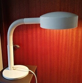 Aparte Vintage witte tafellamp van Hala uit de jaren 60/70, Ophalen of Verzenden, Zo goed als nieuw, Metaal