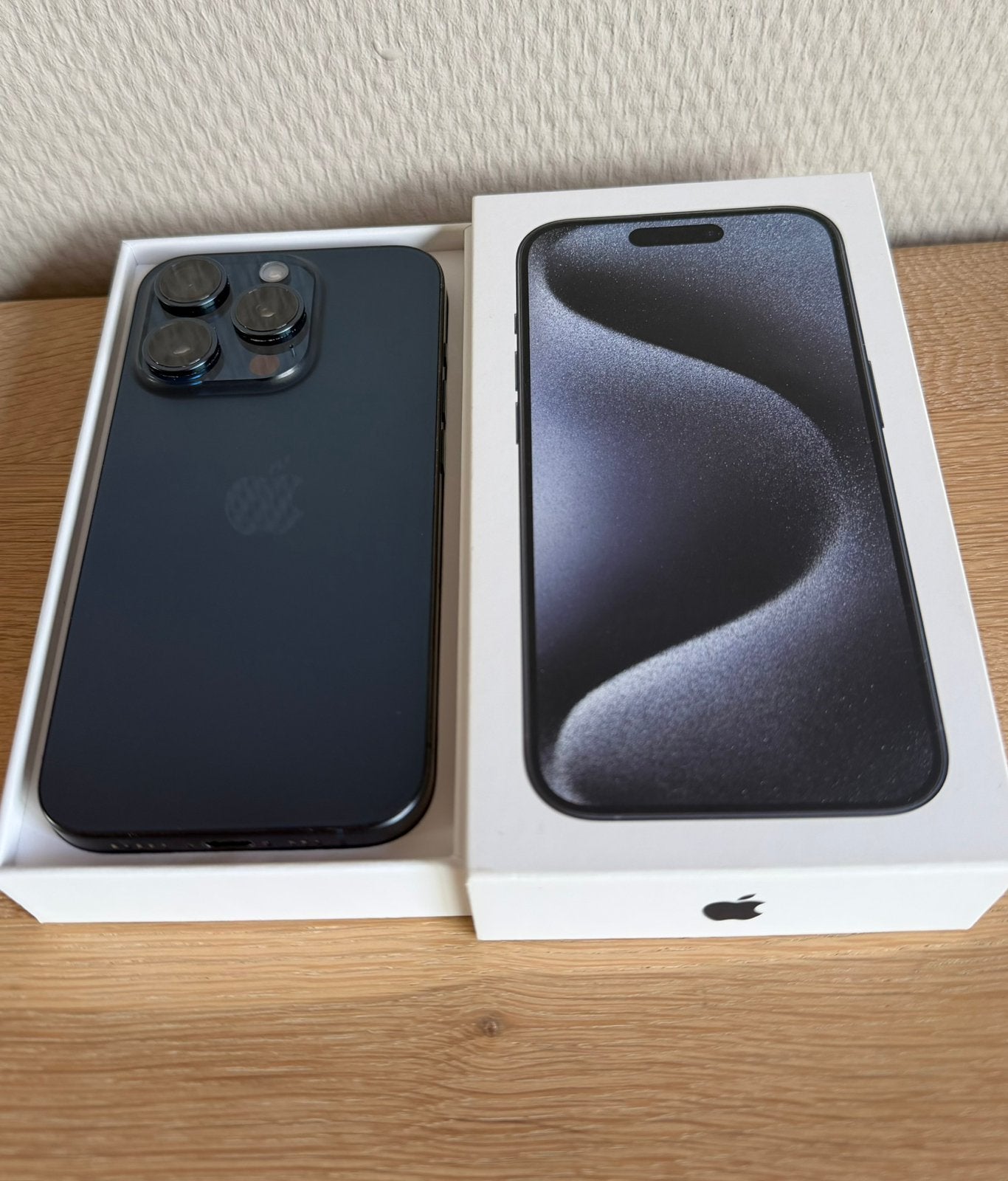 iPhone 15 Pro 256GB Blauw - Goed onderhouden !!, Telecommunicatie, Mobiele telefoons | Apple iPhone, Blauw, 88 %, Zo goed als nieuw