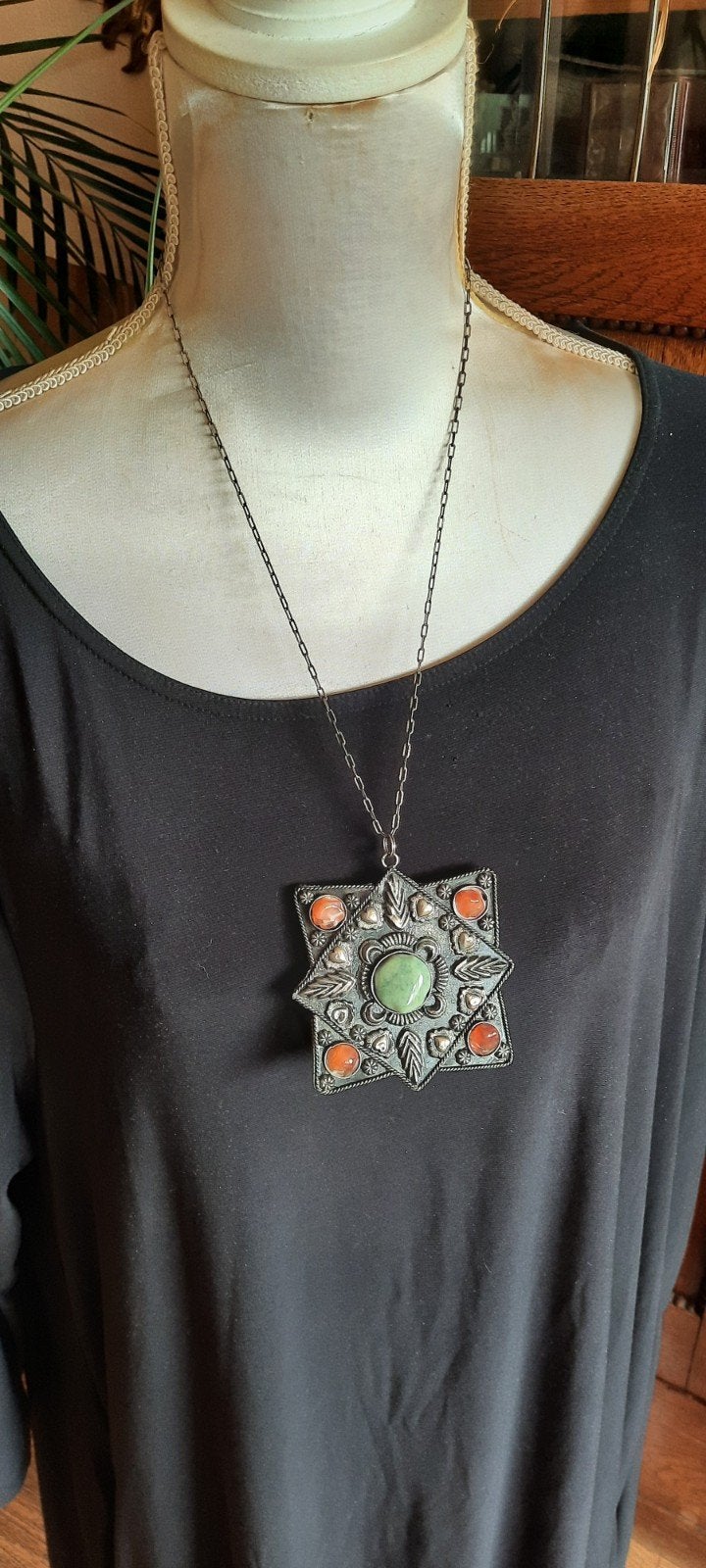 Marokkaanse berber ketting met edelstenen, Overige materialen, Gebruikt, Ophalen of Verzenden, Met edelsteen