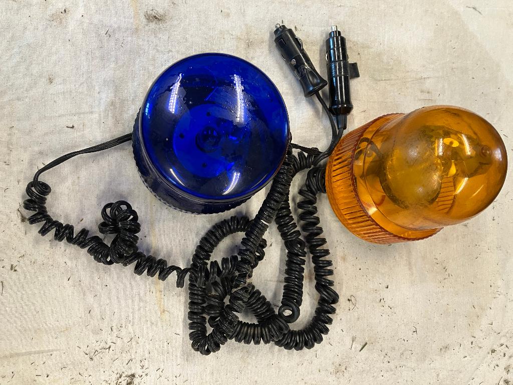 Twee zwaailampen ene  blauw en ander geel. 12volt, Ophalen, Gebruikt