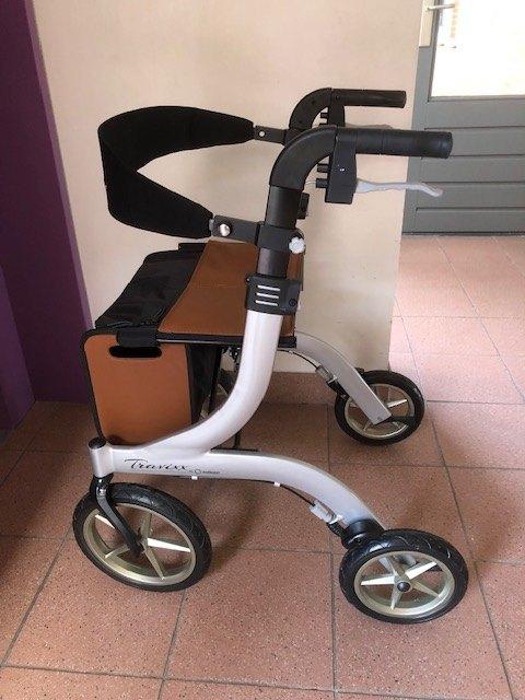 Rollator, Diversen, Ophalen, Lichtgewicht, Gebruikt