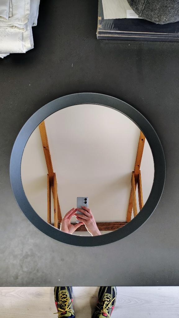Ronde Ikea spiegel, Huis en Inrichting, Woonaccessoires | Spiegels, Ophalen, Minder dan 50 cm, Rond, Zo goed als nieuw