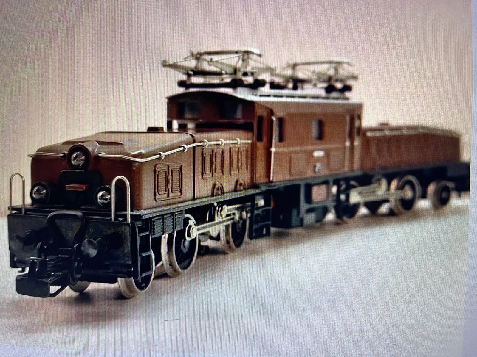 ** NIEUWSTAAT ** Märklin 30159 ANALOOG ZWARE en BREDE LOC !, Wisselstroom, Locomotief, Ophalen of Verzenden, Zo goed als nieuw