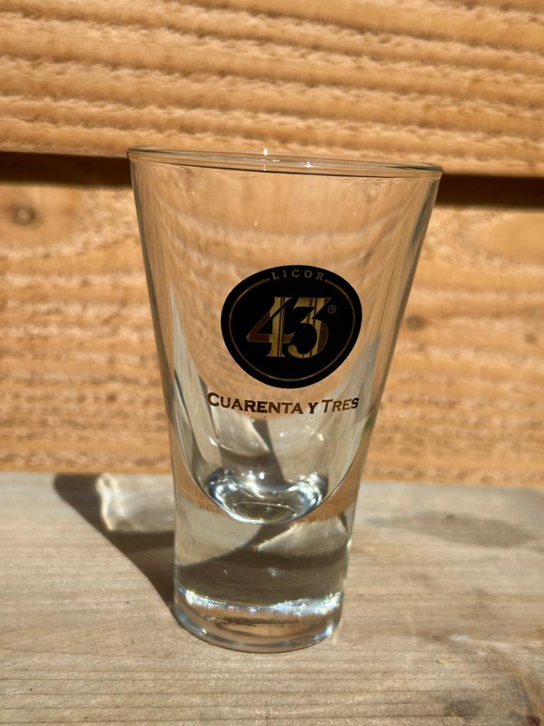 Licor 43 glas in vaasvorm - Cuarenta y Tres, Verzamelen, Glas en Borrelglaasjes, Ophalen of Verzenden, Zo goed als nieuw, Overige typen