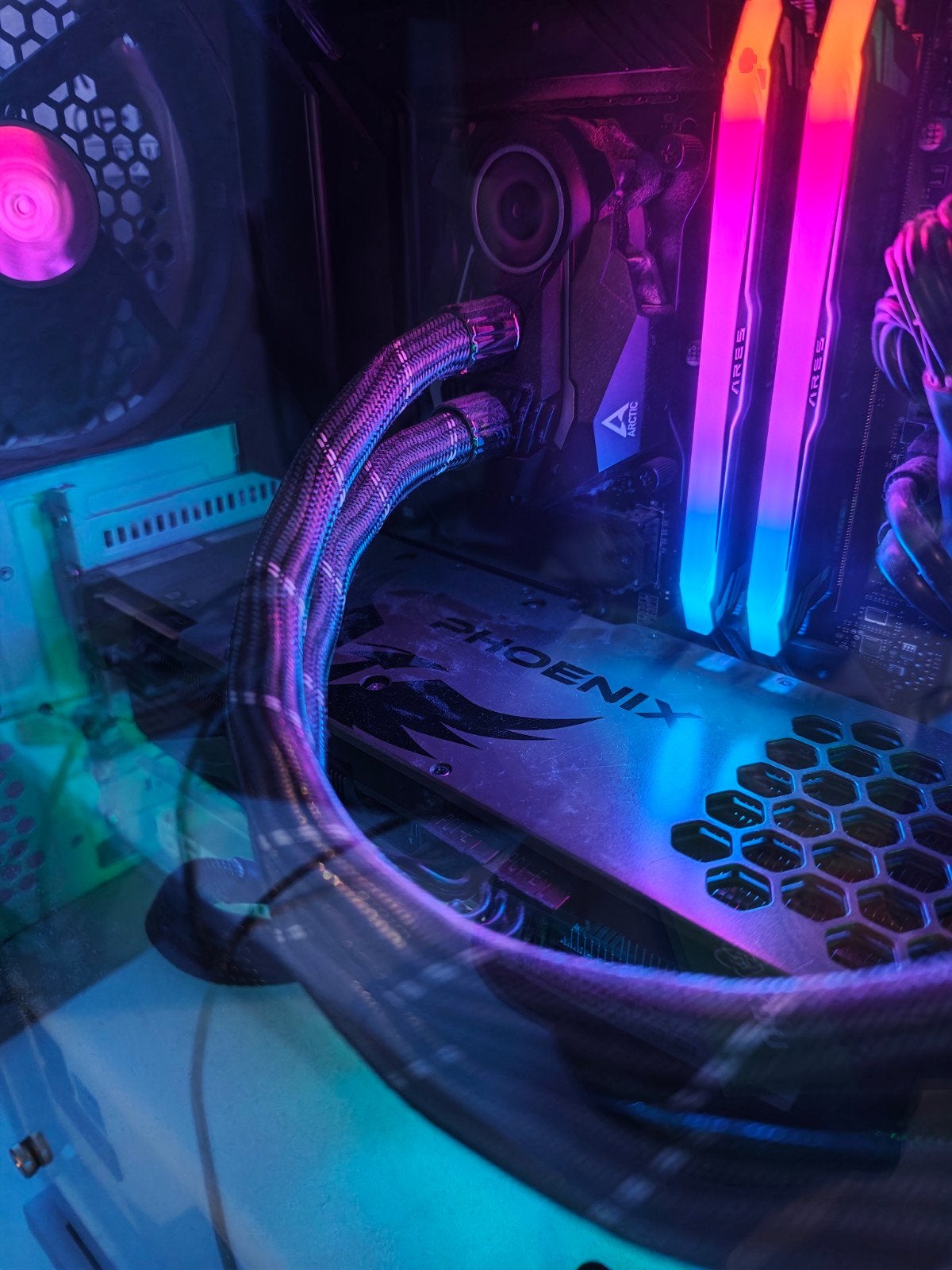 Gainward Phoenix RTX 3090 24gb ram RGB lncl. Doos, GDDR6, PCI-Express 4, Ophalen of Verzenden, Zo goed als nieuw