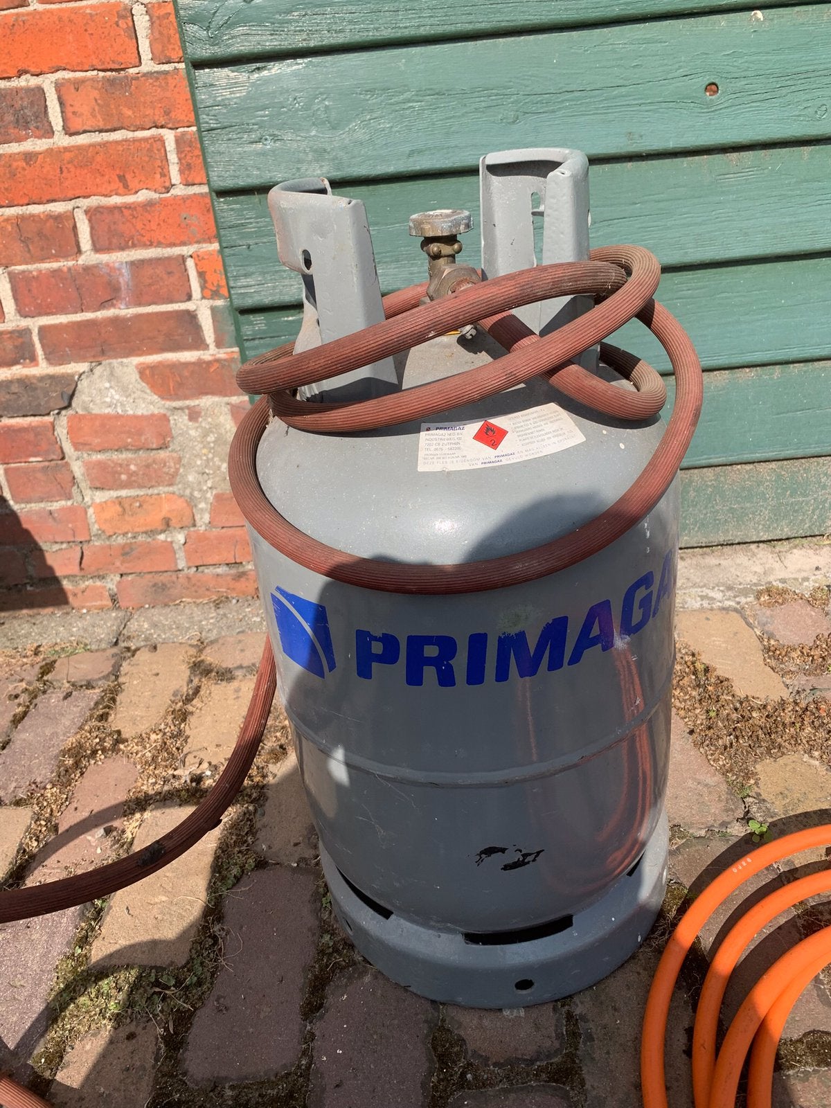 Dak brander met volle gasfles, Ophalen, Zo goed als nieuw