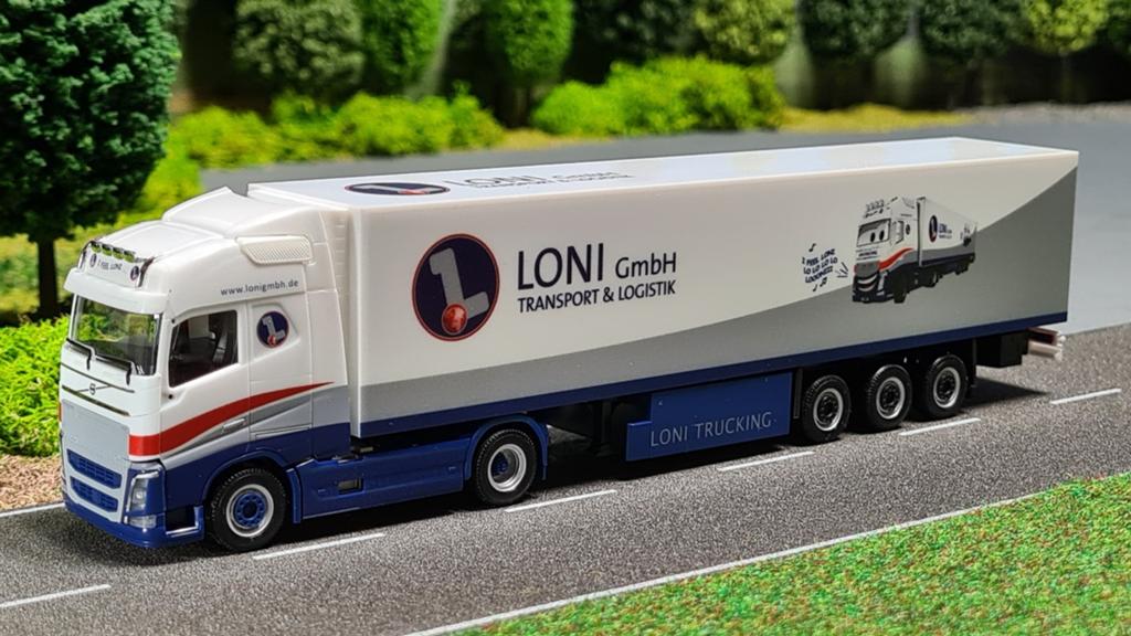 081 Herpa Loni Transport Volvo FH Globetrotter koeloplegger, Ophalen of Verzenden, Nieuw, Bus of Vrachtwagen, Herpa