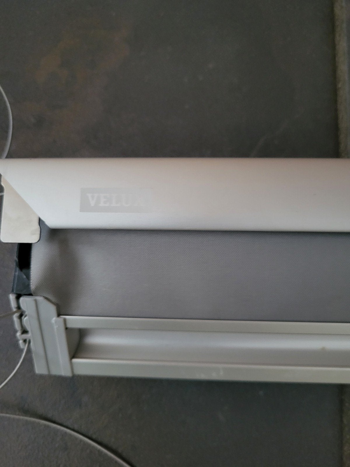 Velux verduisteren rolgirdijn, Doe-het-zelf en Verbouw, Rolluiken, Ophalen, Grijs, Minder dan 100 cm, Minder dan 100 cm