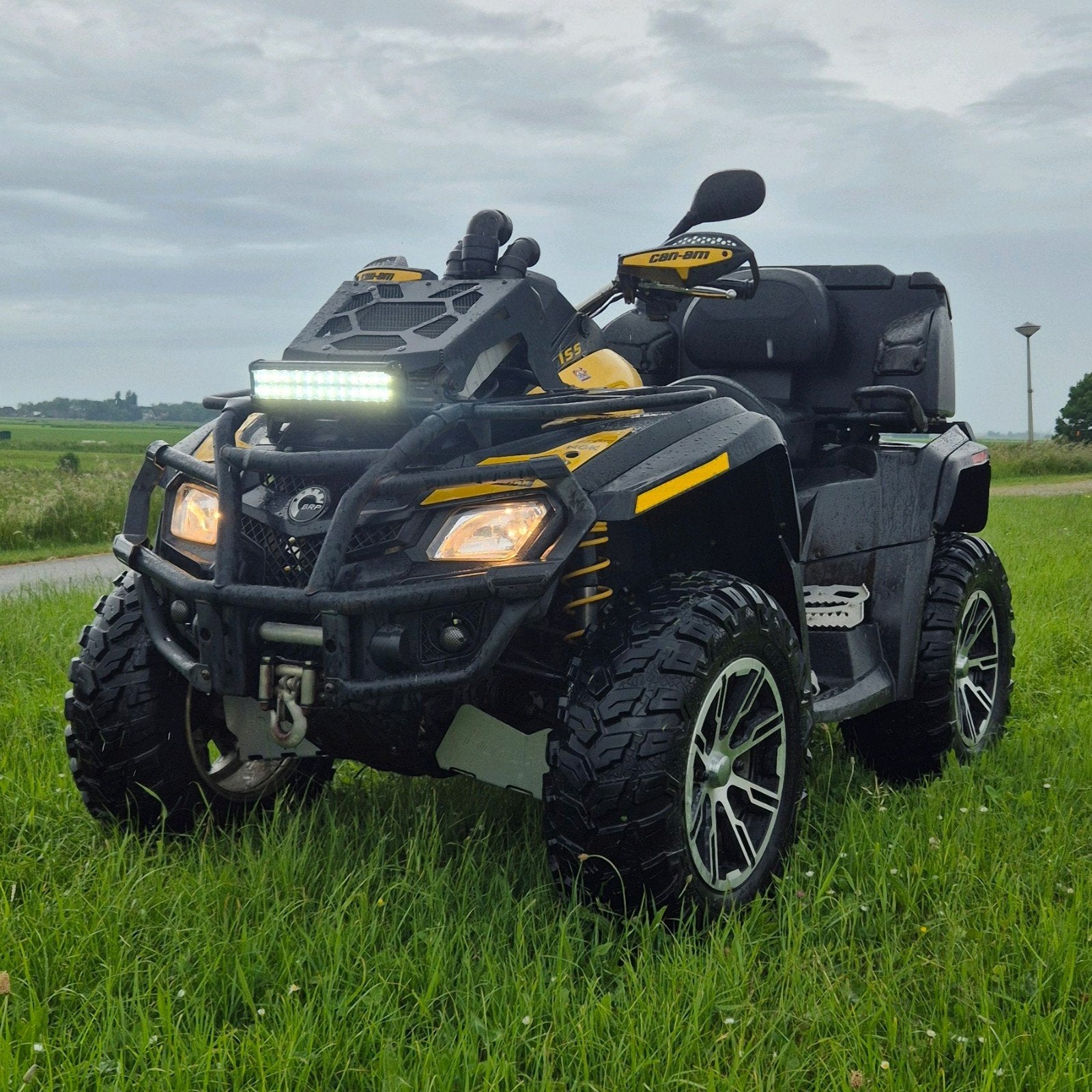 Can am outlander 800 met snorkel, Motoren, 2 cilinders, 800 cc, 12 t/m 35 kW