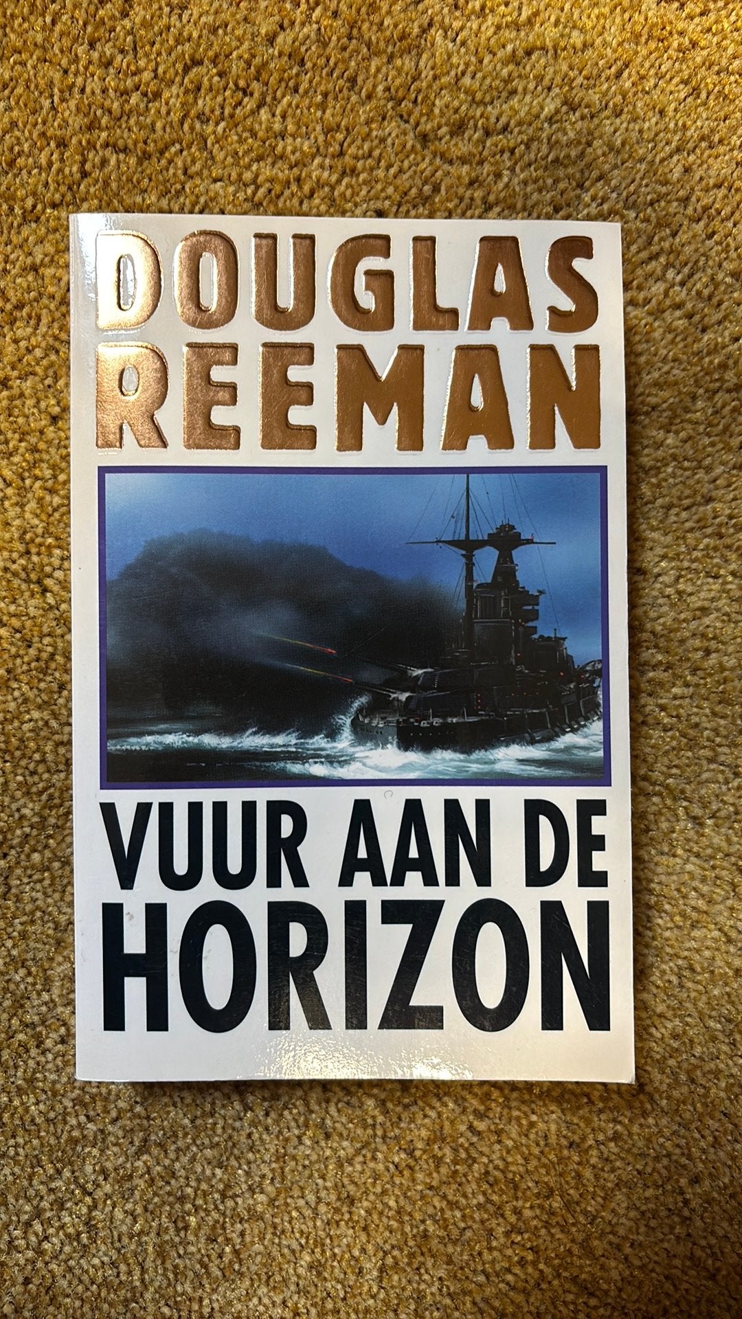 Douglas Reeman - Vuur aan de horizon, Ophalen of Verzenden, Gelezen, Douglas Reeman