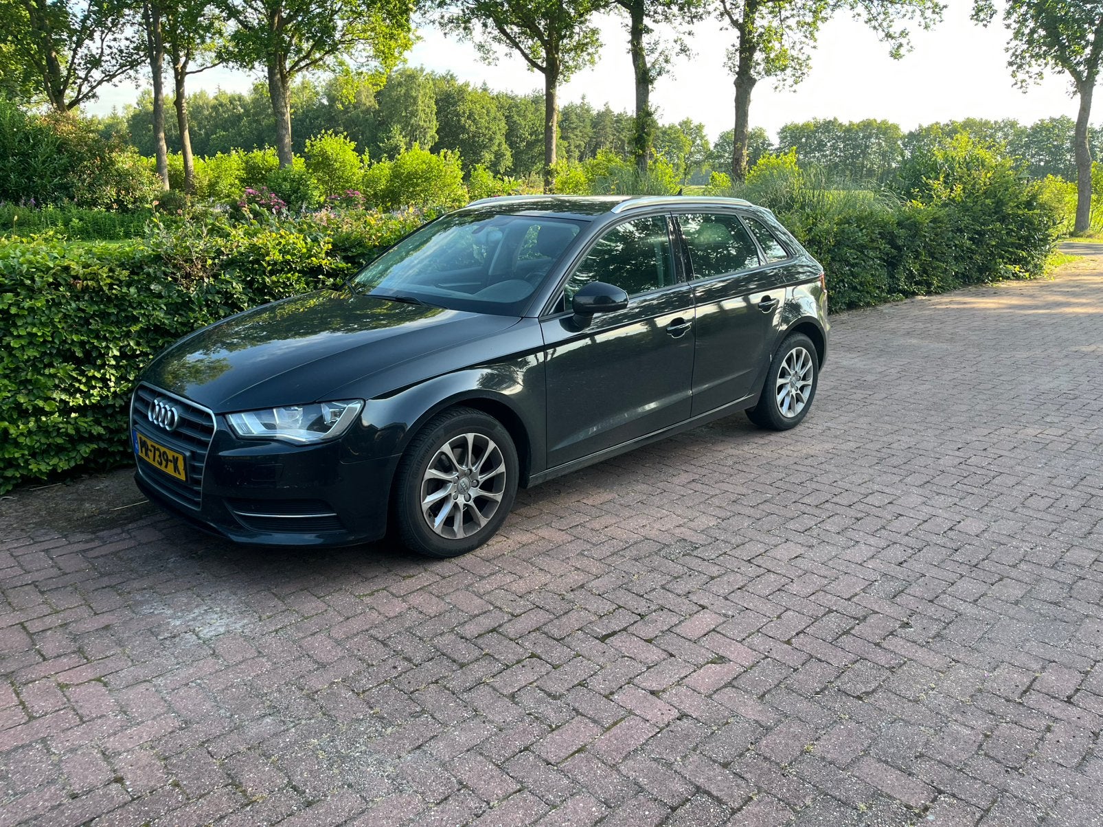 Audi A3 1.6 TDI 77KW Sportback 2013 Zwart, Auto's, Audi, Voorwielaandrijving, 4 cilinders, Zwart, 26 km/l
