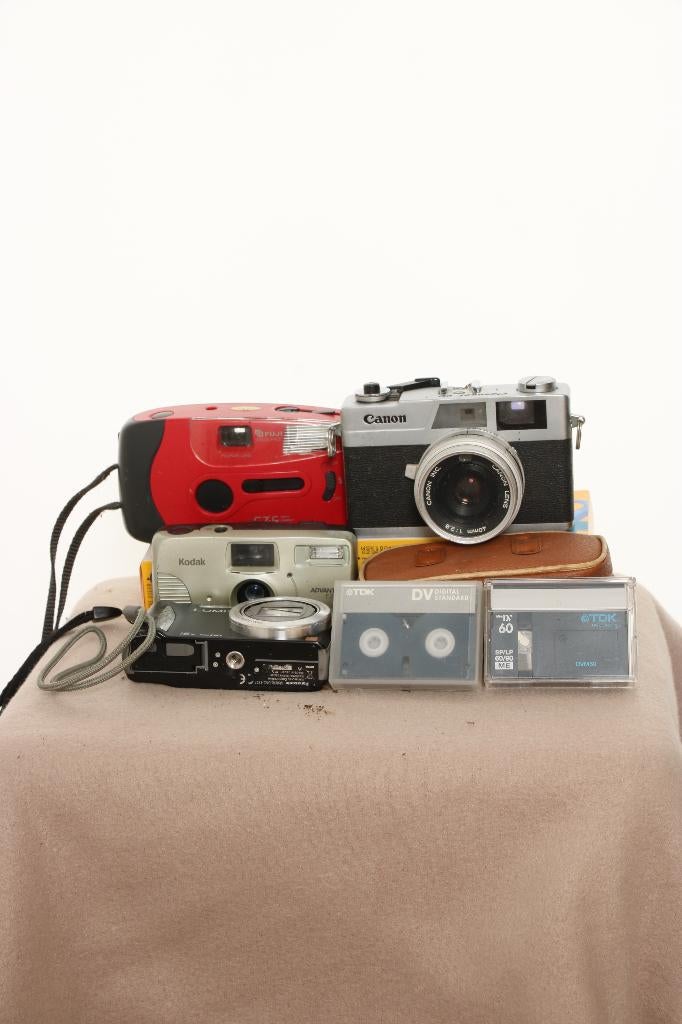 Mooie Camerabundel: Van Analoog Digitaal Canon, Fuji, Lumix, Ophalen of Verzenden, Gebruikt, Canon, 8 keer of meer