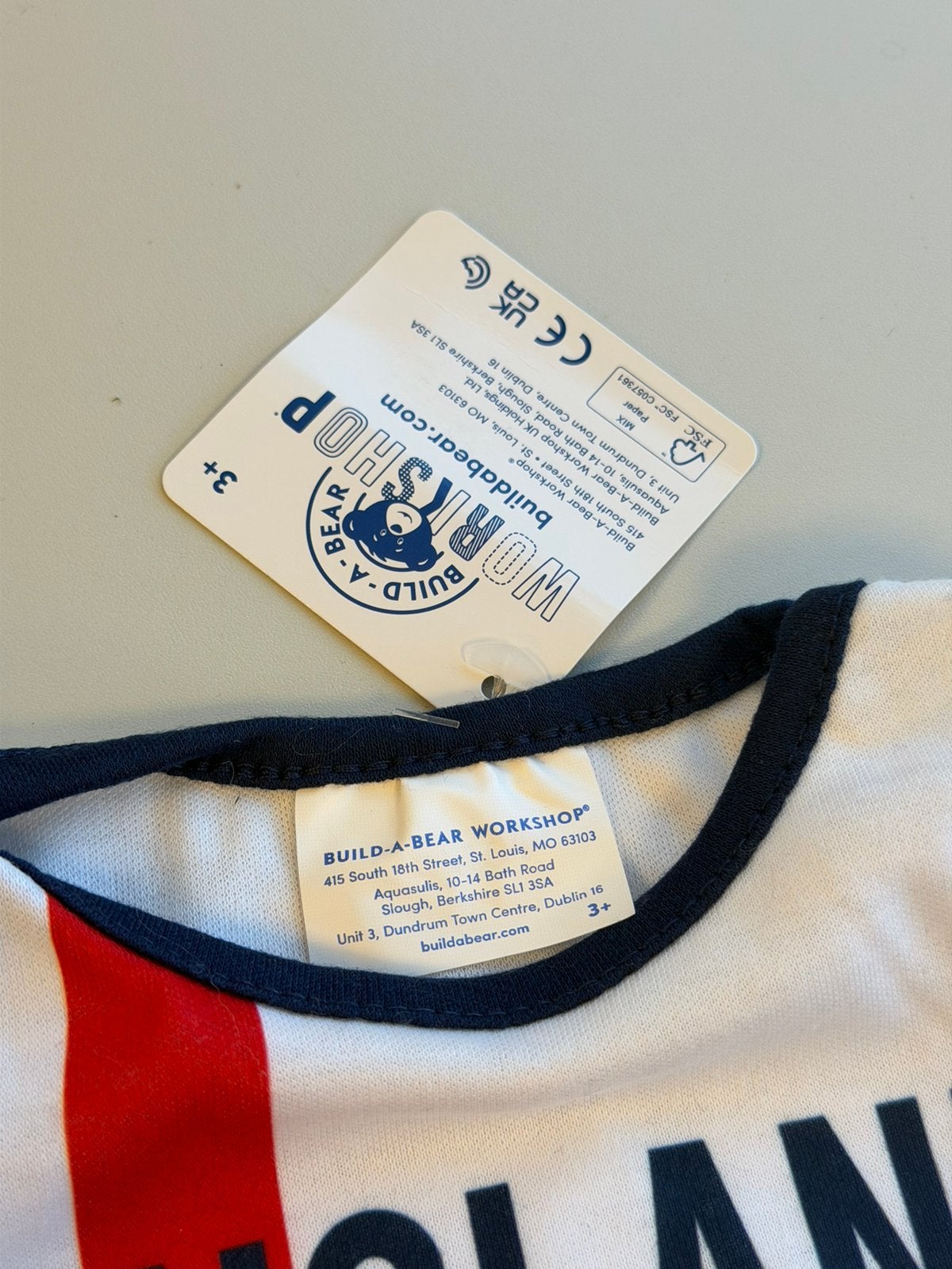 Build-A-Bear England T-Shirt Nieuw Met Labels en certificaat, Verzamelen, Beren en Cherished Teddies, Overige typen, Nieuw, Ophalen of Verzenden