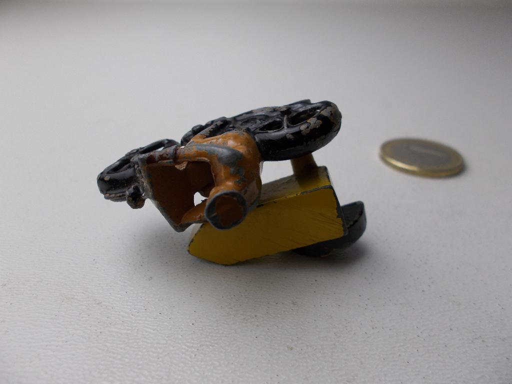 1938 Dinky Toys 44B MOTORCYCLE AA ROAD SERVICE +SIDE CAR -A-, Ophalen of Verzenden, Gebruikt, Overige typen, Dinky Toys