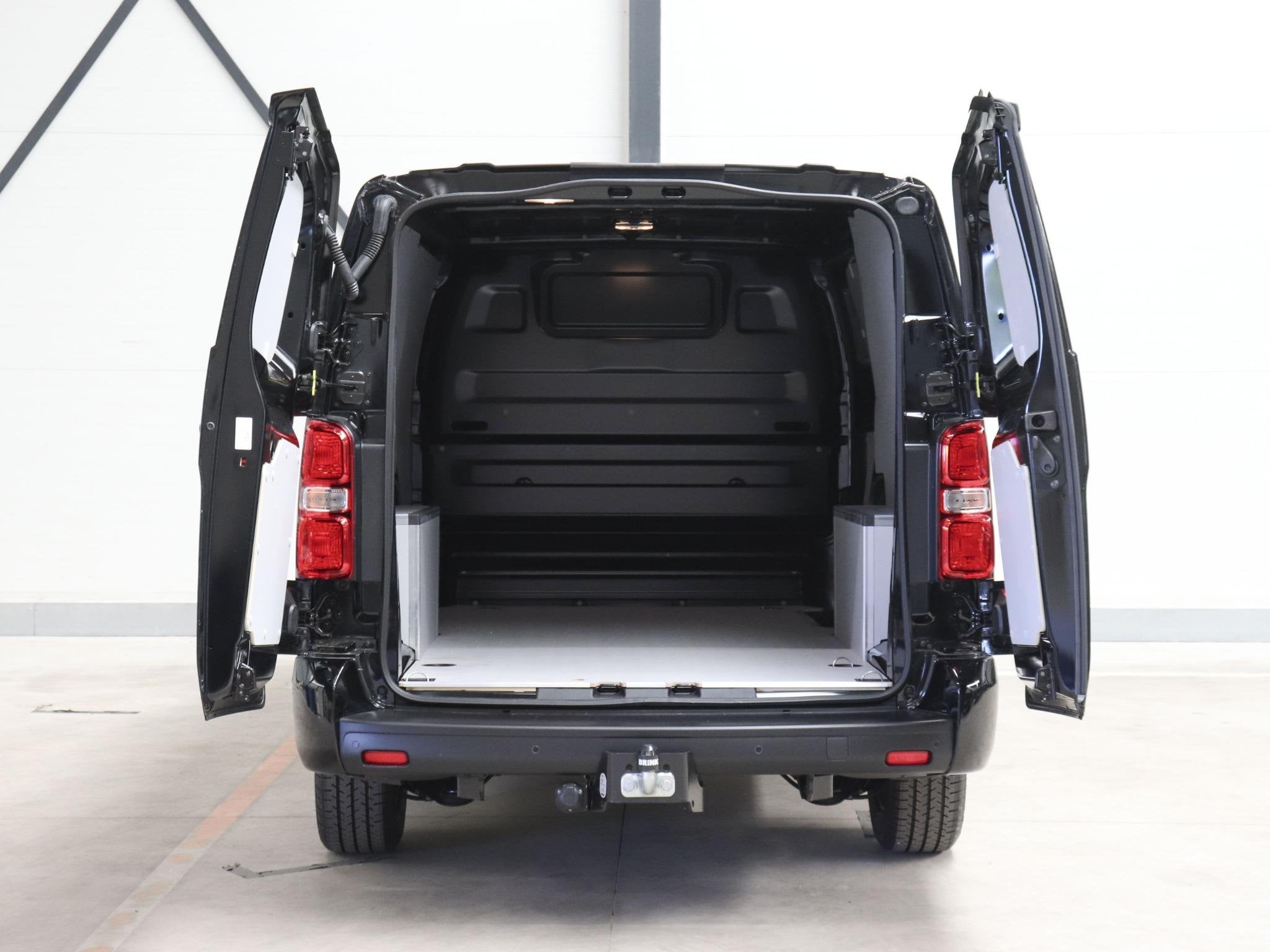 Peugeot Expert 145pk L3 Automaat Airco Cruise Navi Trekhaak, Auto's, Stof, Gebruikt, 4 cilinders, Zwart