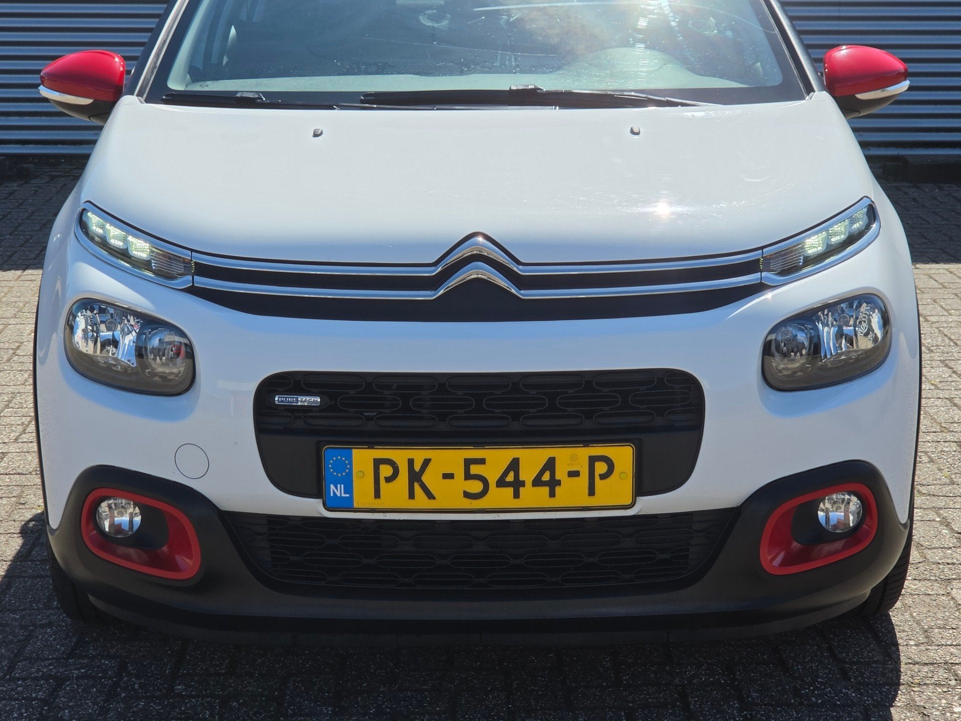 Foto 4 van Citroen C3 1.2 PureTech Shine New D-Riem Camera Carplay Stoe