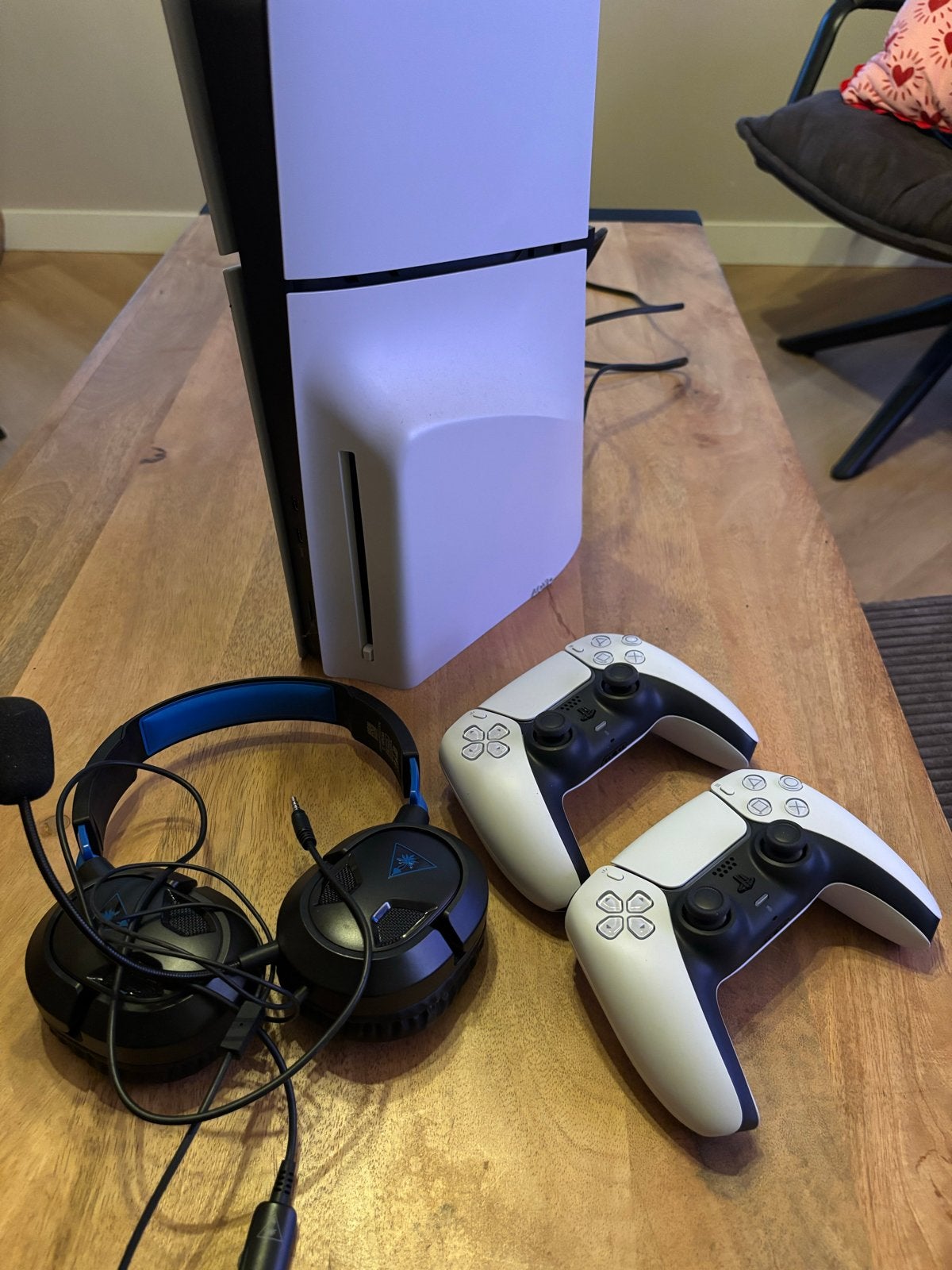 PlayStation 5 Disc Edition 1TB met 2 controllers, Spelcomputers en Games, 2 spelers, Ophalen of Verzenden, Zo goed als nieuw