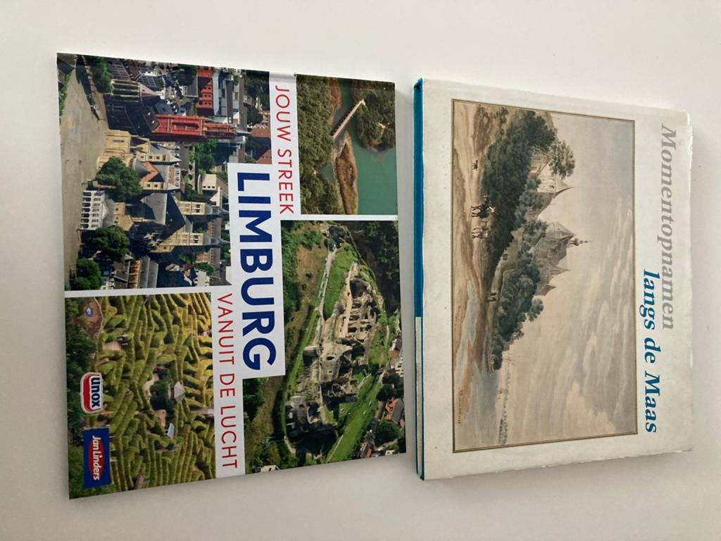2 boeken over Limburg: Jouw Streek en Momentopnamen, Boeken, Ophalen, 20e eeuw of later, Zo goed als nieuw