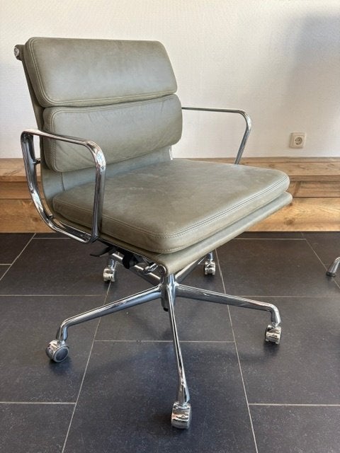 Vitra Eames EA 217 buraustoel, chroom, groen leder, 2025, Huis en Inrichting, Bureaustoelen, Vitra, Ophalen of Verzenden, Zo goed als nieuw