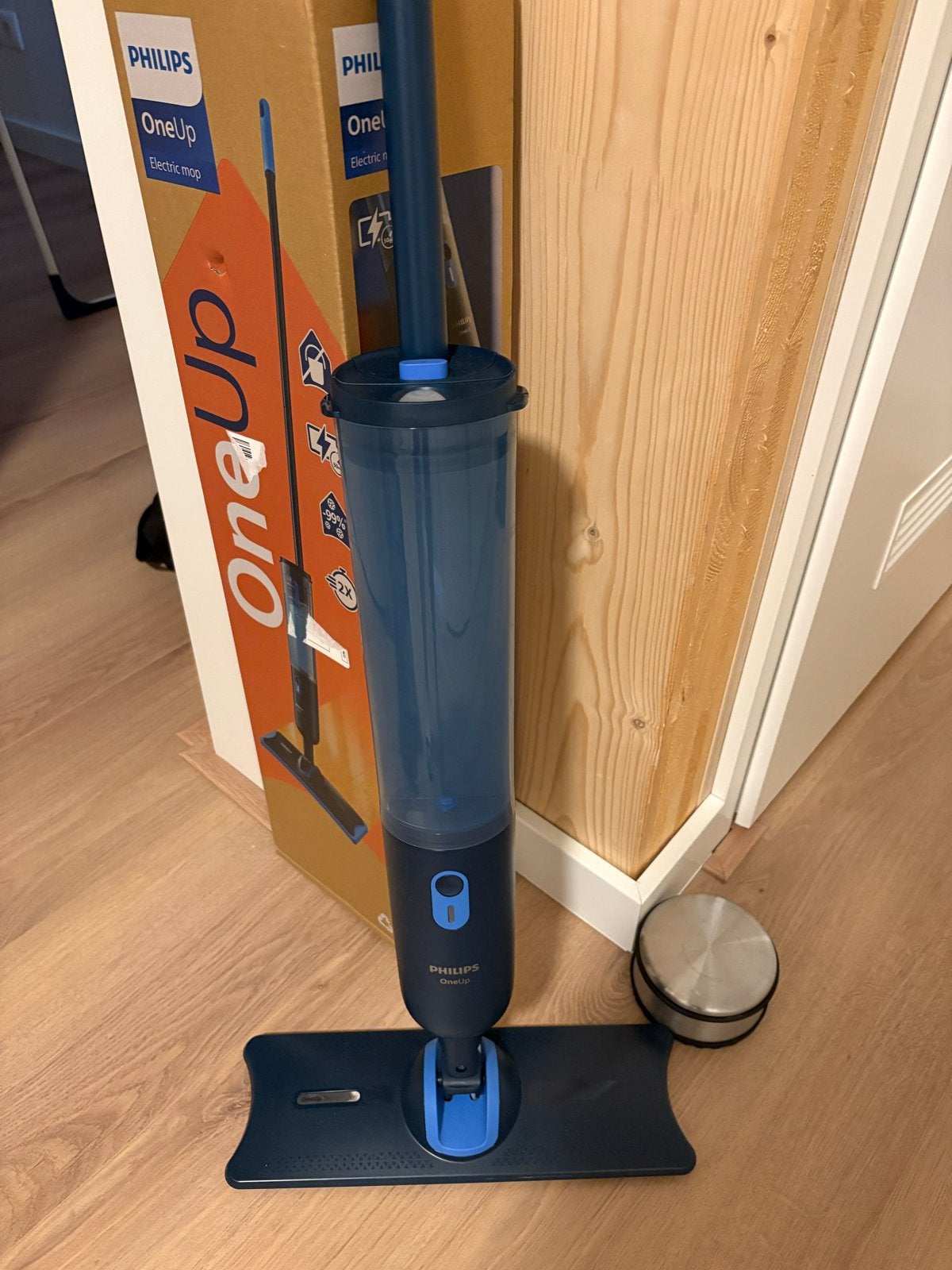 Philips One Up Elektrische Dweil 3000 serie + 2 extra pads, Huis en Inrichting, Schoonmaakartikelen, Ophalen, Mop of Dweil